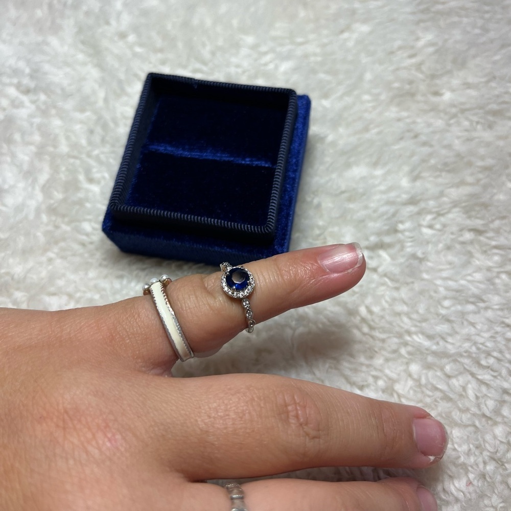 NEW Blue Diamon Ring - Picture 3 of 3